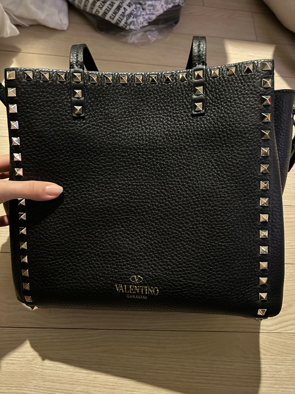 발렌티노 상품이미지1