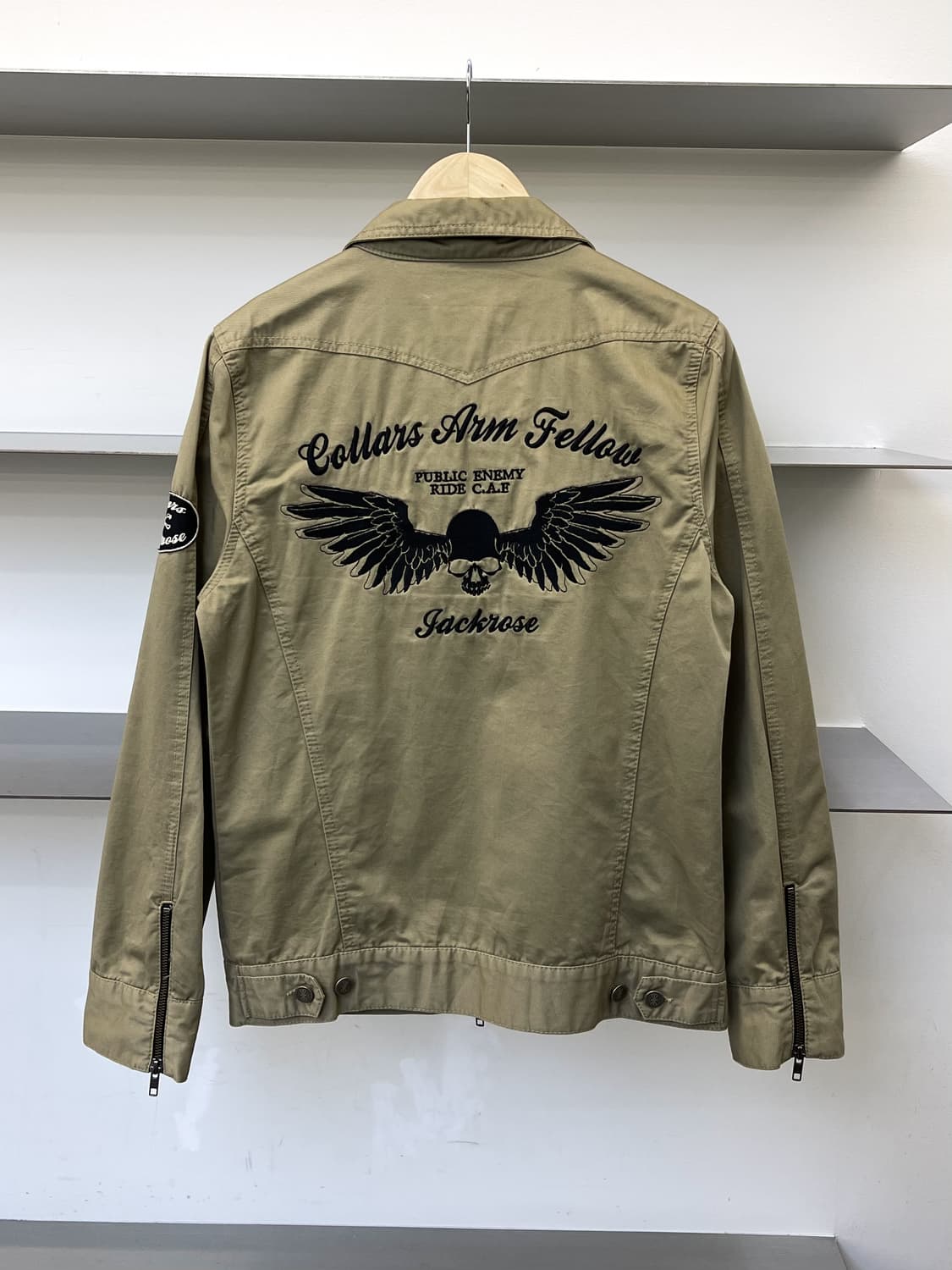 잭로즈 X 카라스 스컬 윙 자수 자켓 상품이미지1