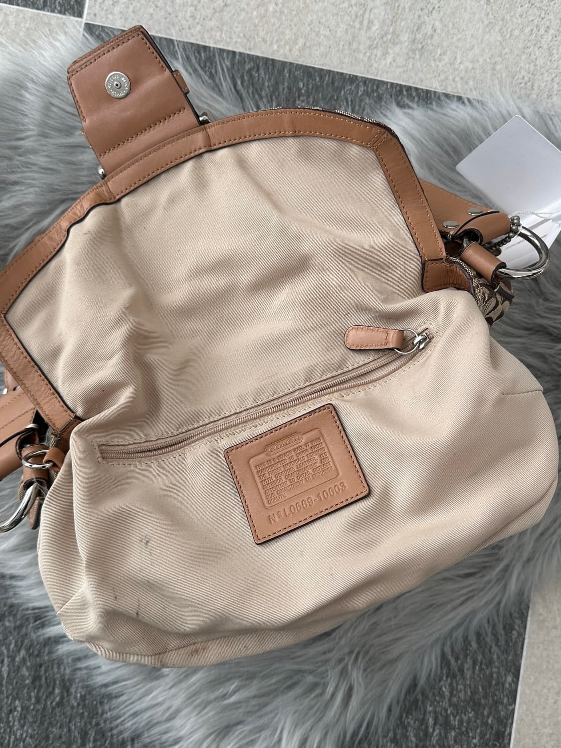 코치 자카드 버클 호보백 상품이미지9