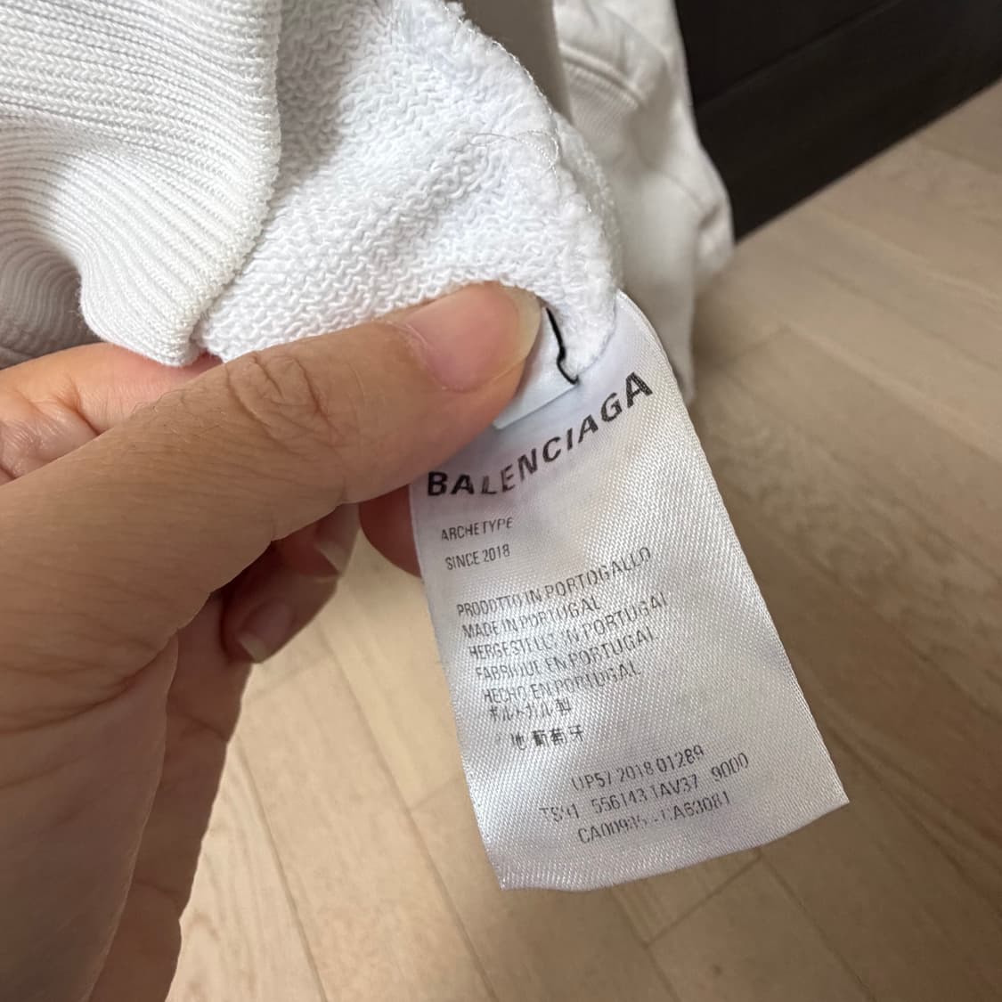 발렌시아가 백로고 후드티 화이트 색상 M  상품이미지7