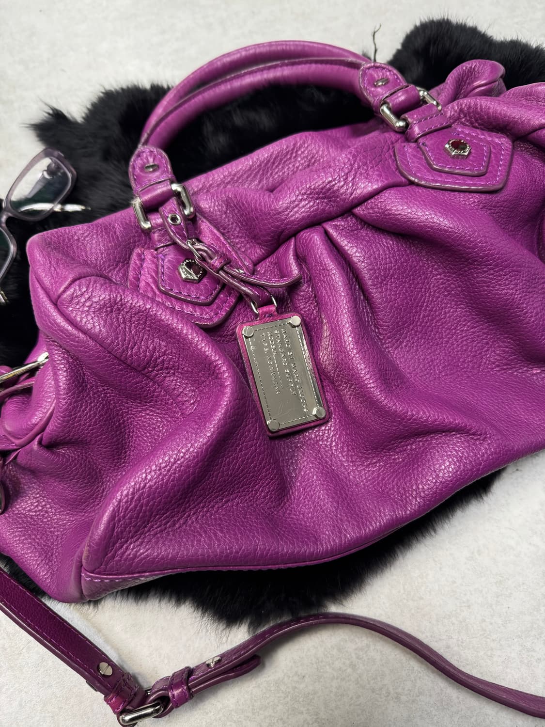 클래식 Q 그루브 갸루 토트&숄더백  상품이미지4