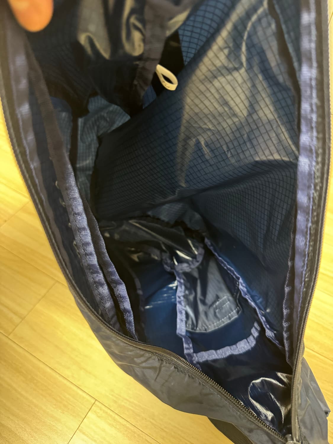 몽벨 포켓터블 라이트 숄더백 상품이미지4