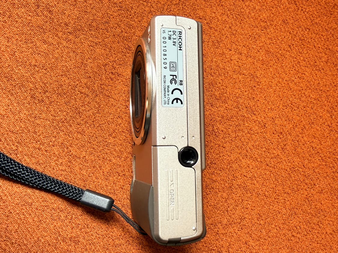 민트급 풀패키지) ricoh r8 리코 R8 장원영 디카 실버 상품이미지6