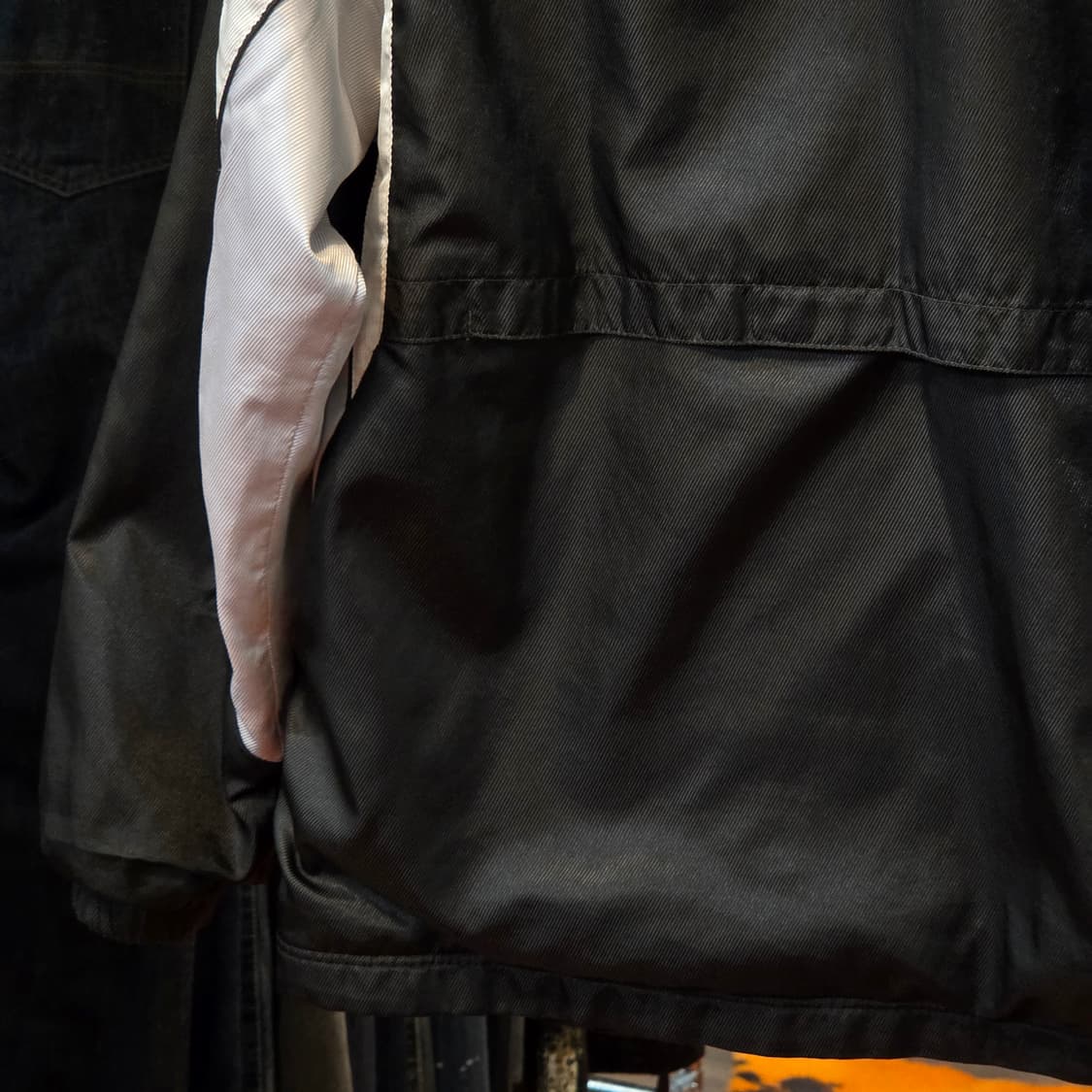 챔피온 일본판 블랙 실버 배색 바람막이 상품이미지8