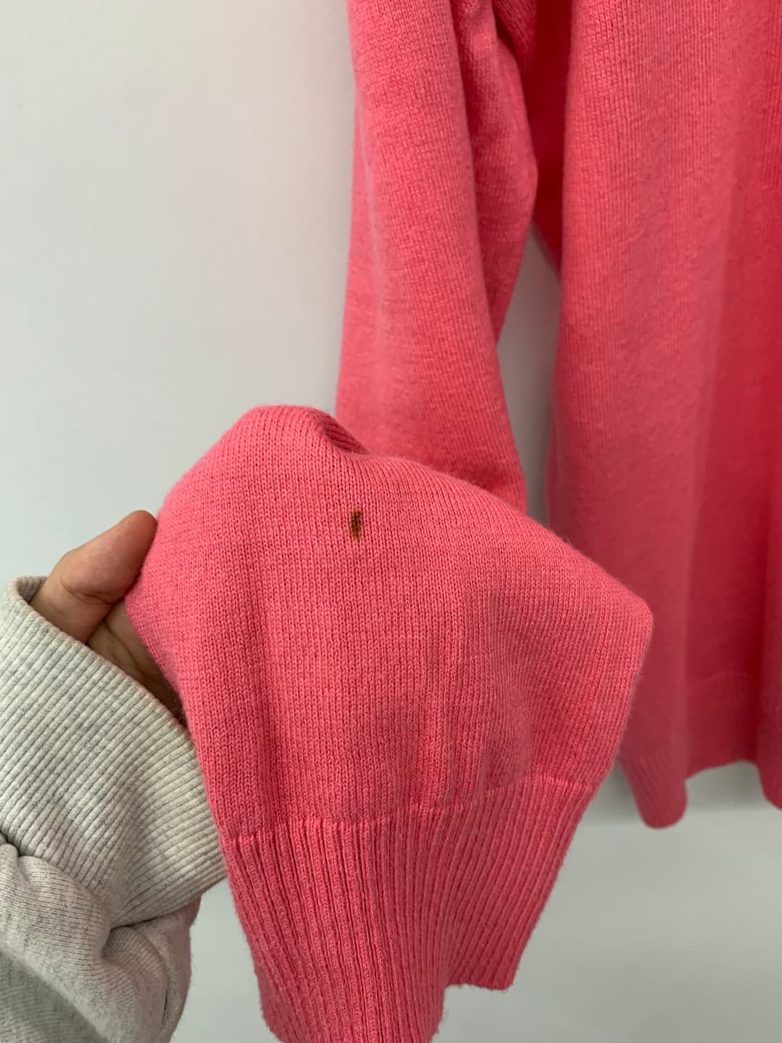 아베크롬비 오버핏 핑크 브이넥 니트 상품이미지7