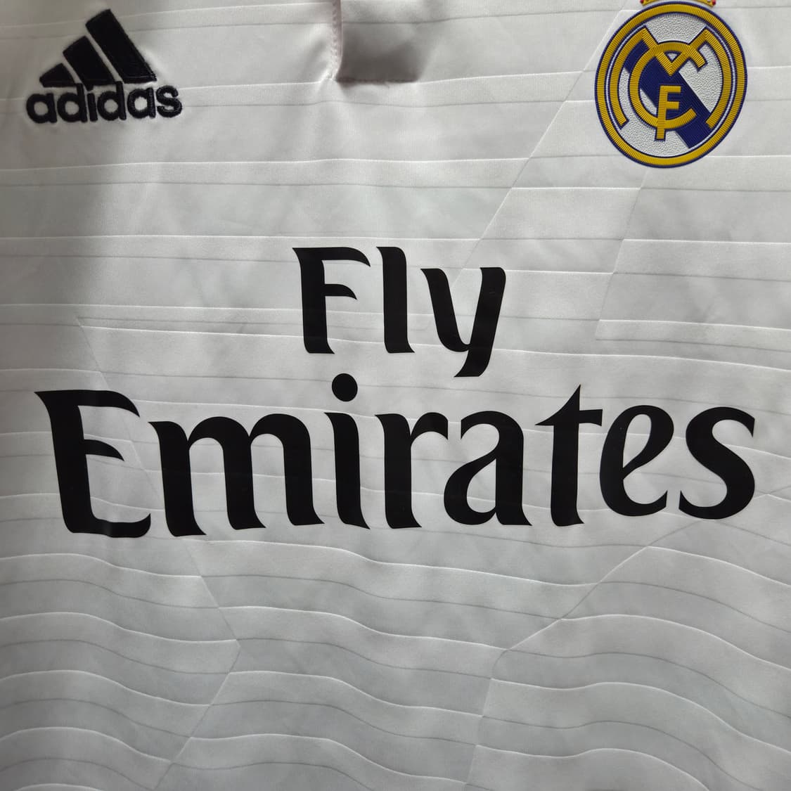 상태최상! 레알마드리드14/15 홈 긴팔 판매 상품이미지5