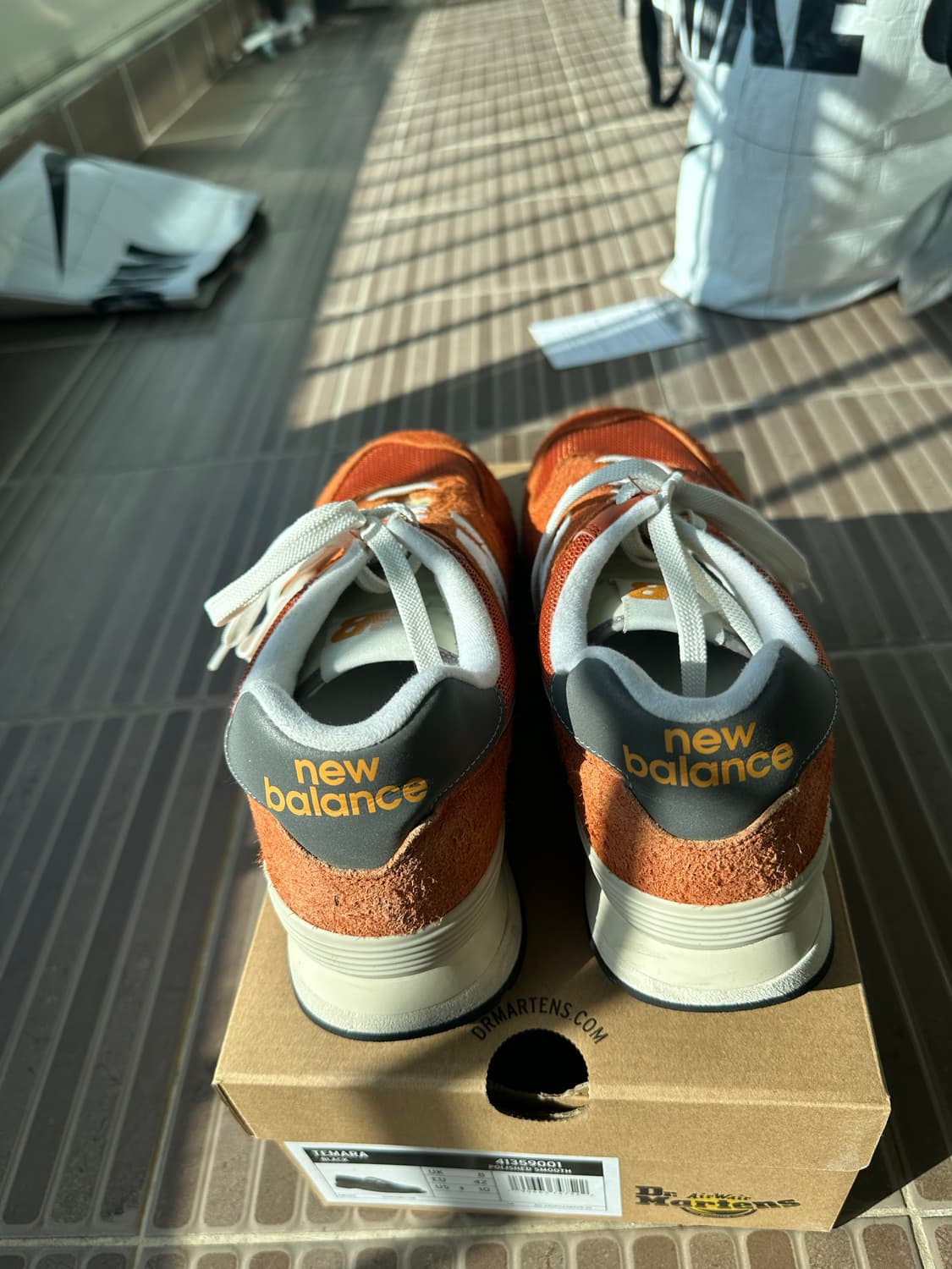 뉴발란스 574 헤리티지 오렌지 버스트 화이트 275 사이즈 상품이미지4