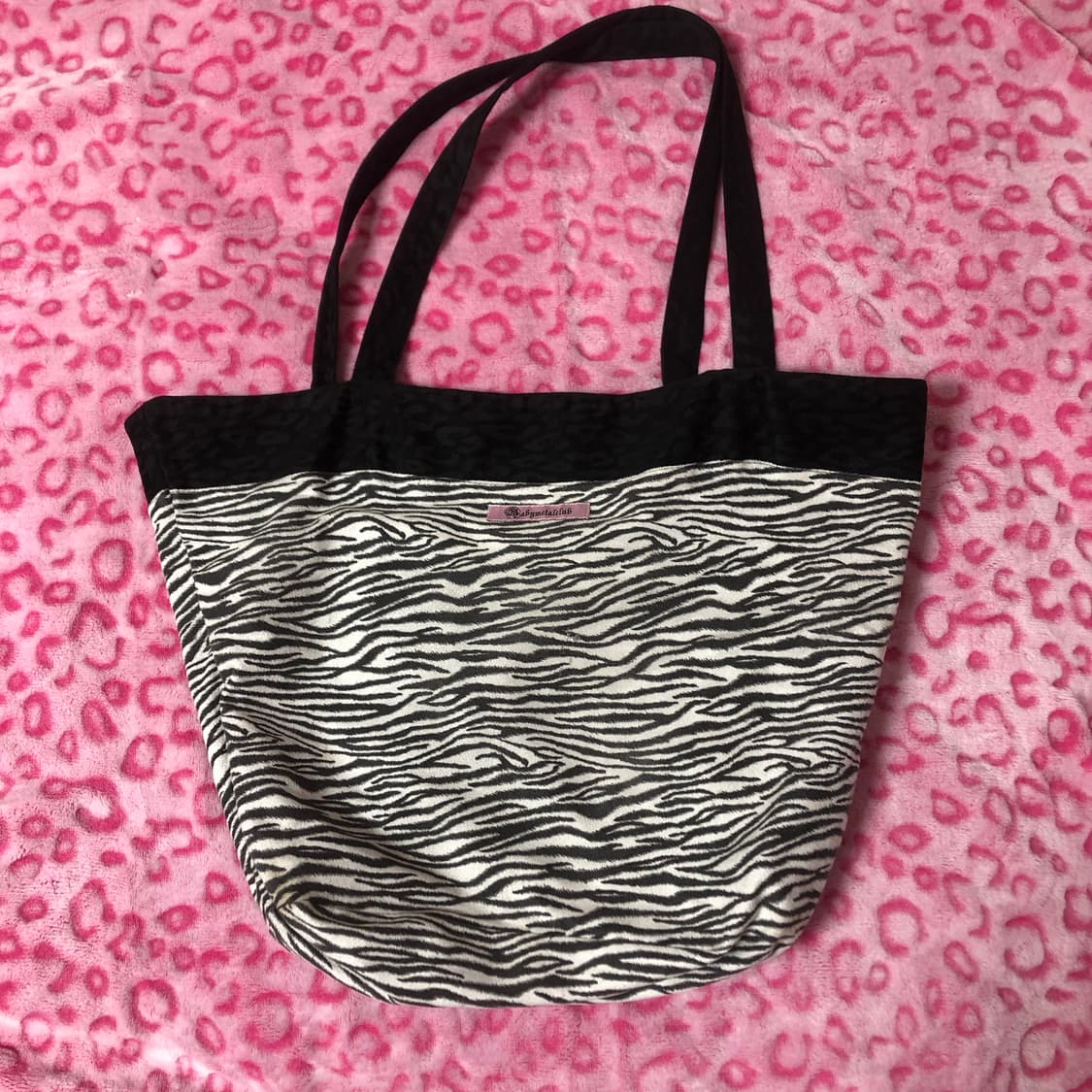 (하자있음) 베이비메탈클럽 쥬시백 블랙 상품이미지5