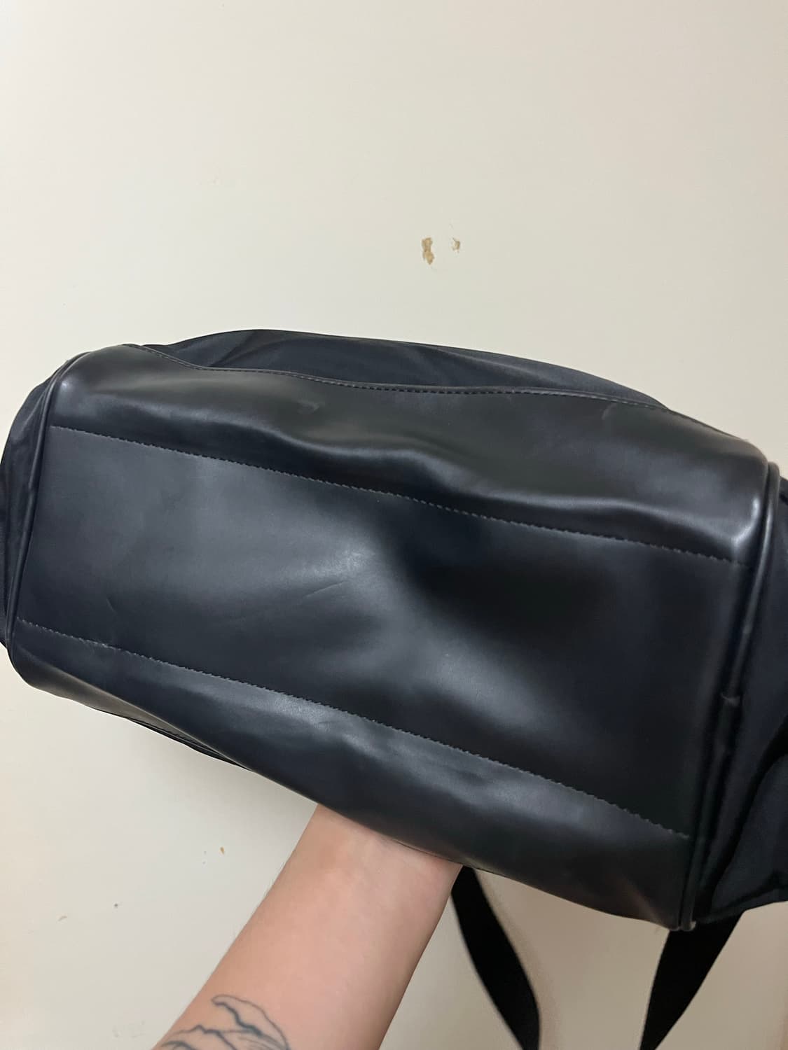 Agnes B nylon leather cross bag 상품이미지5
