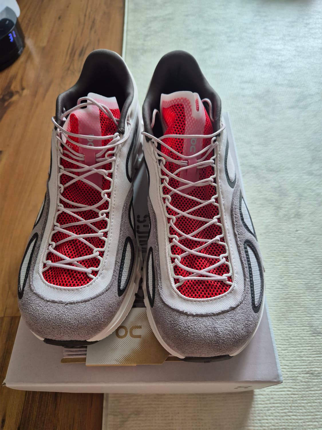 On 클라우드 X FKA Lily 275mm 새 상품입니다! 상품이미지2