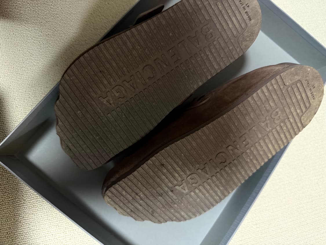 발렌시아가 선데이뮬 브라운 스웨이드 상품이미지3