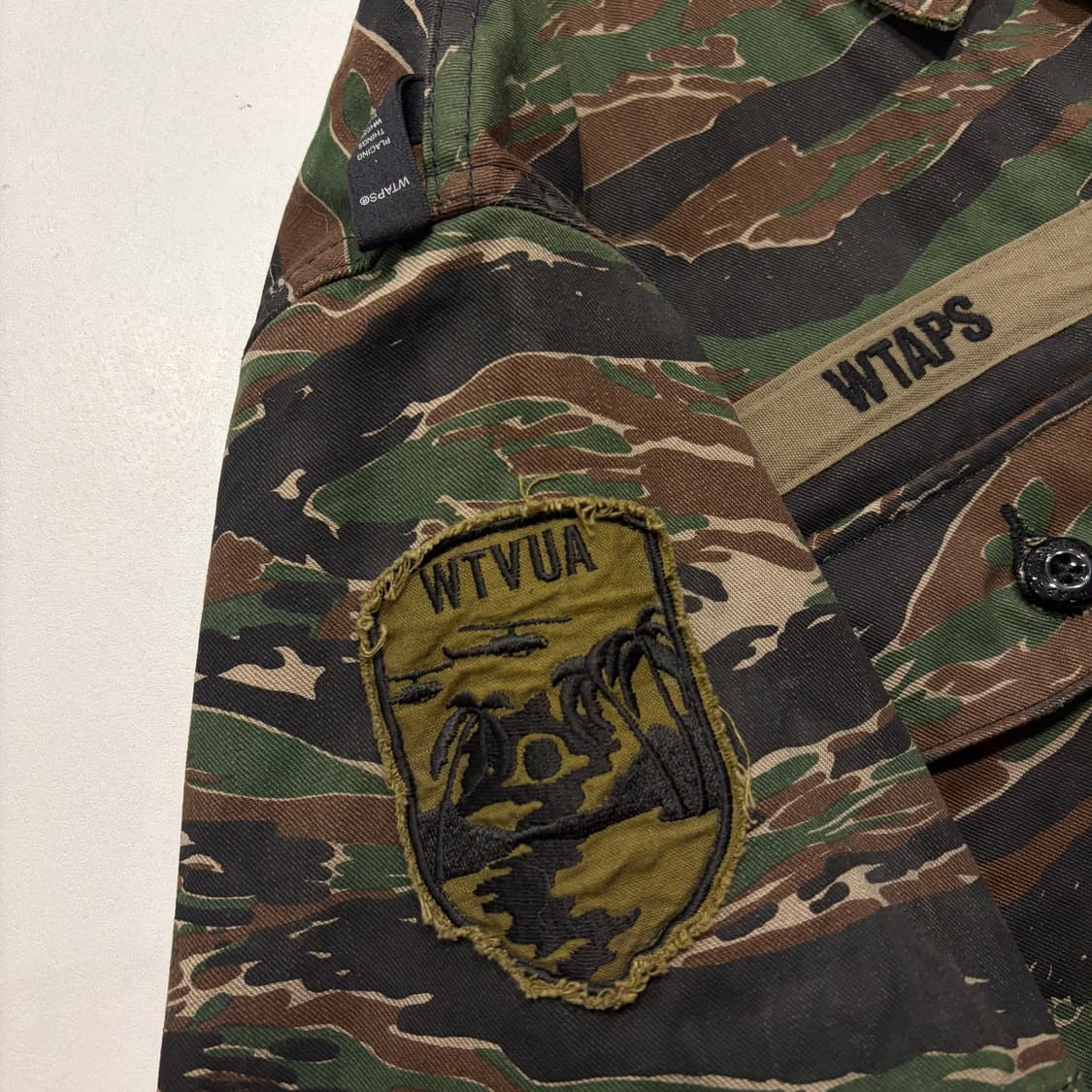 [2] WTAPS 더블텝스 타이거 카모 반팔 셔츠 E108 상품이미지4