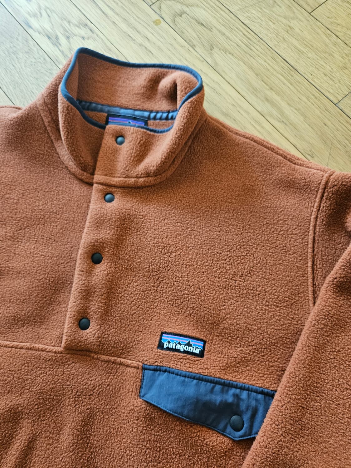 파타고니아 신칠라 헤비웨이트 버니쉬레드 상품이미지1