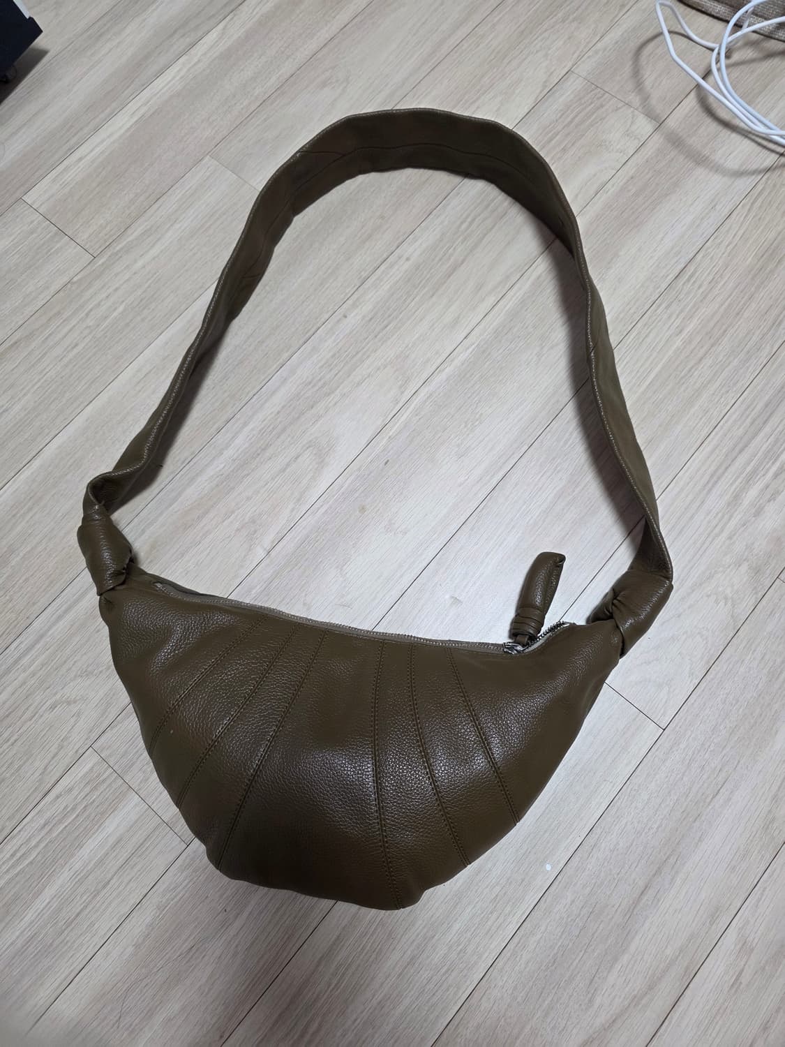 르메르 범백 스몰사이즈 상품이미지1