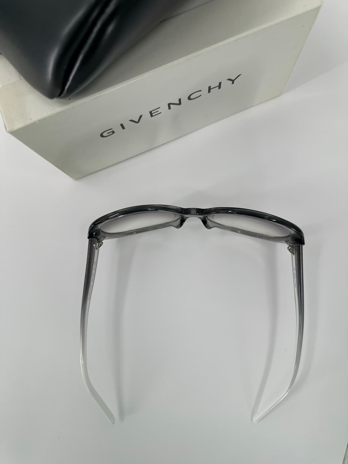 [새상품 무료배송] 정품 지방시 Made in Italy 선글라스 상품이미지4