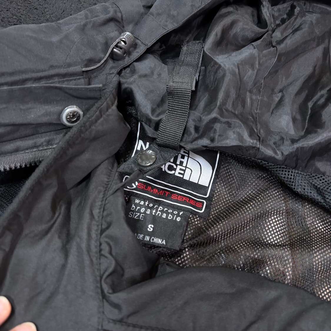 95-100 노스페이스 블랙 써밋시리즈 고어텍스 바람막이 상품이미지6