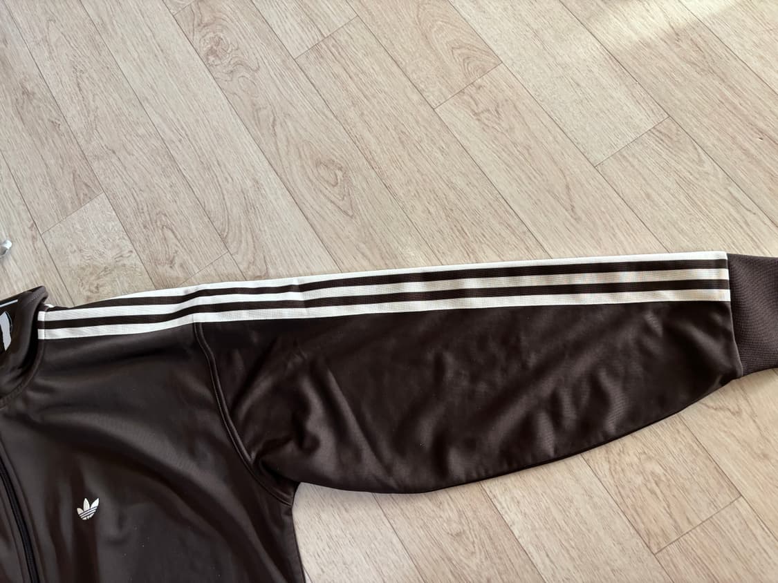 아디다스 다크브라운 트랙탑 져지 xs사이즈 상품이미지6