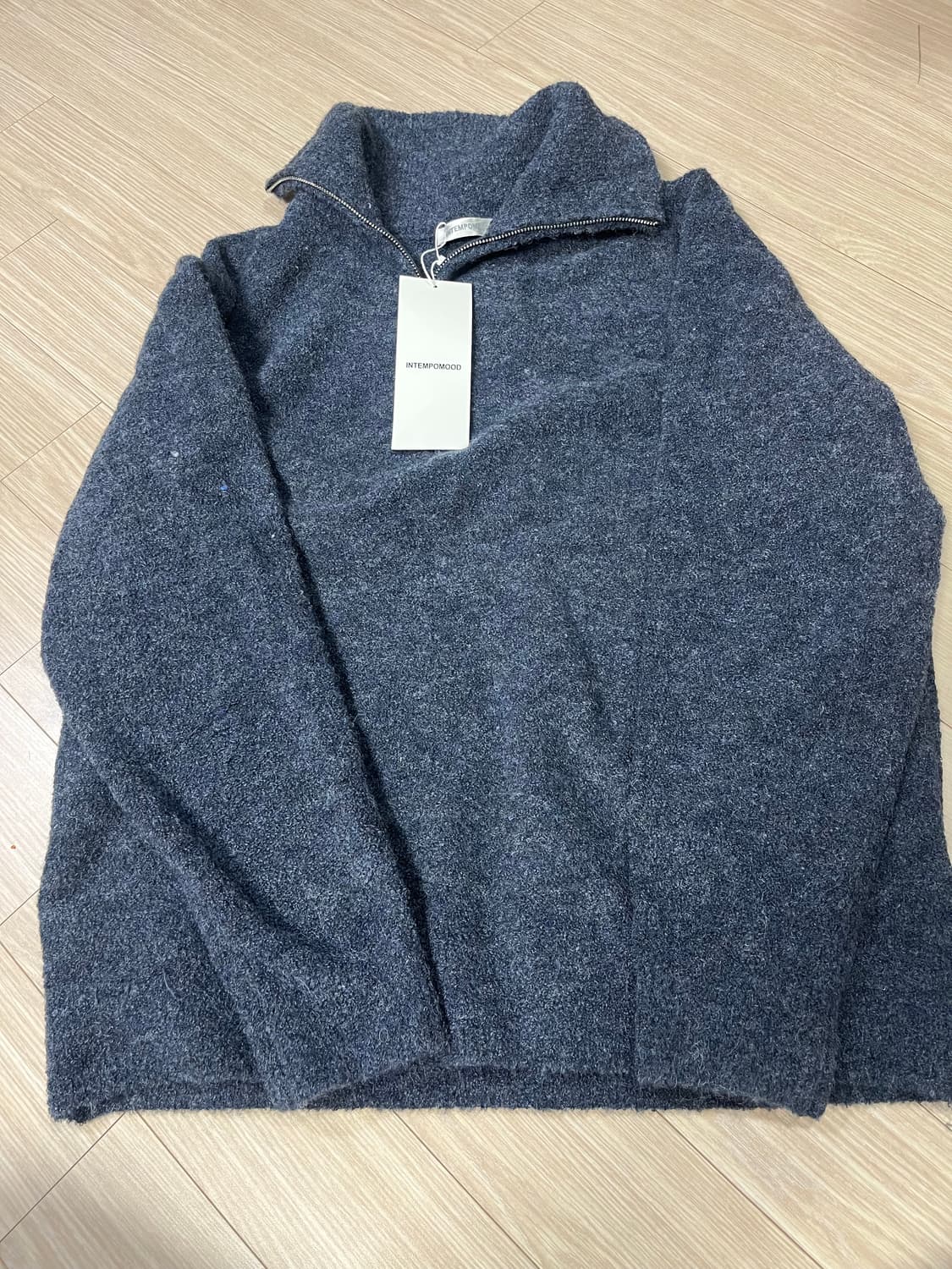 인템포무드 니트 반집업 m 상품이미지1