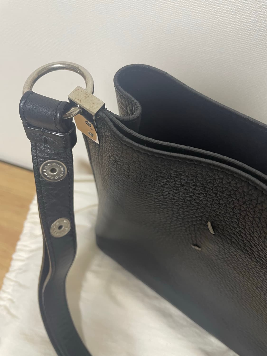 마르지엘라 숄더백 상품이미지4