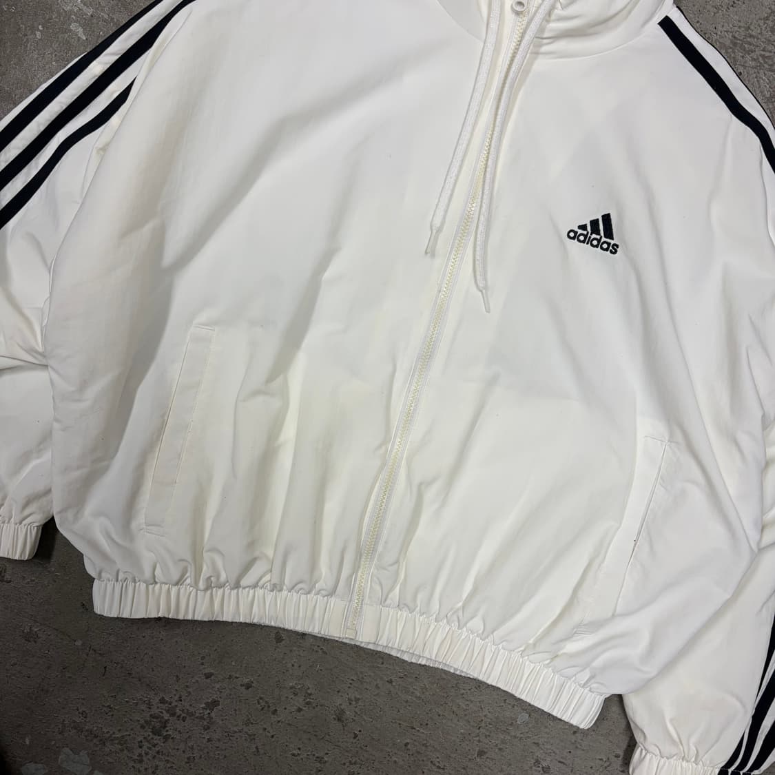 아디다스 화이트 바람막이[2404] 상품이미지4