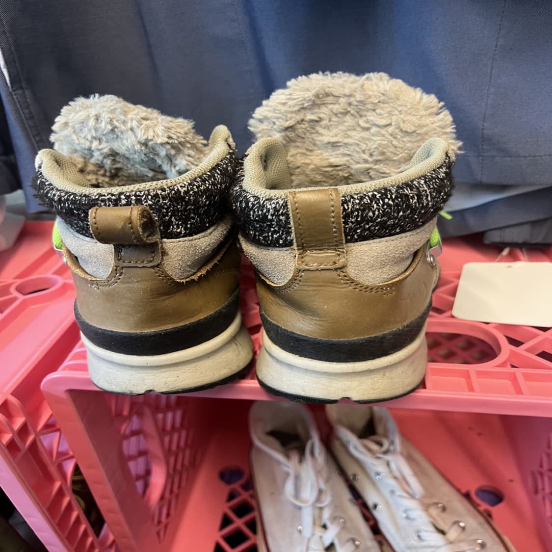 240 나이키 줌미드 여자 방한화 등산슈즈 상품이미지3