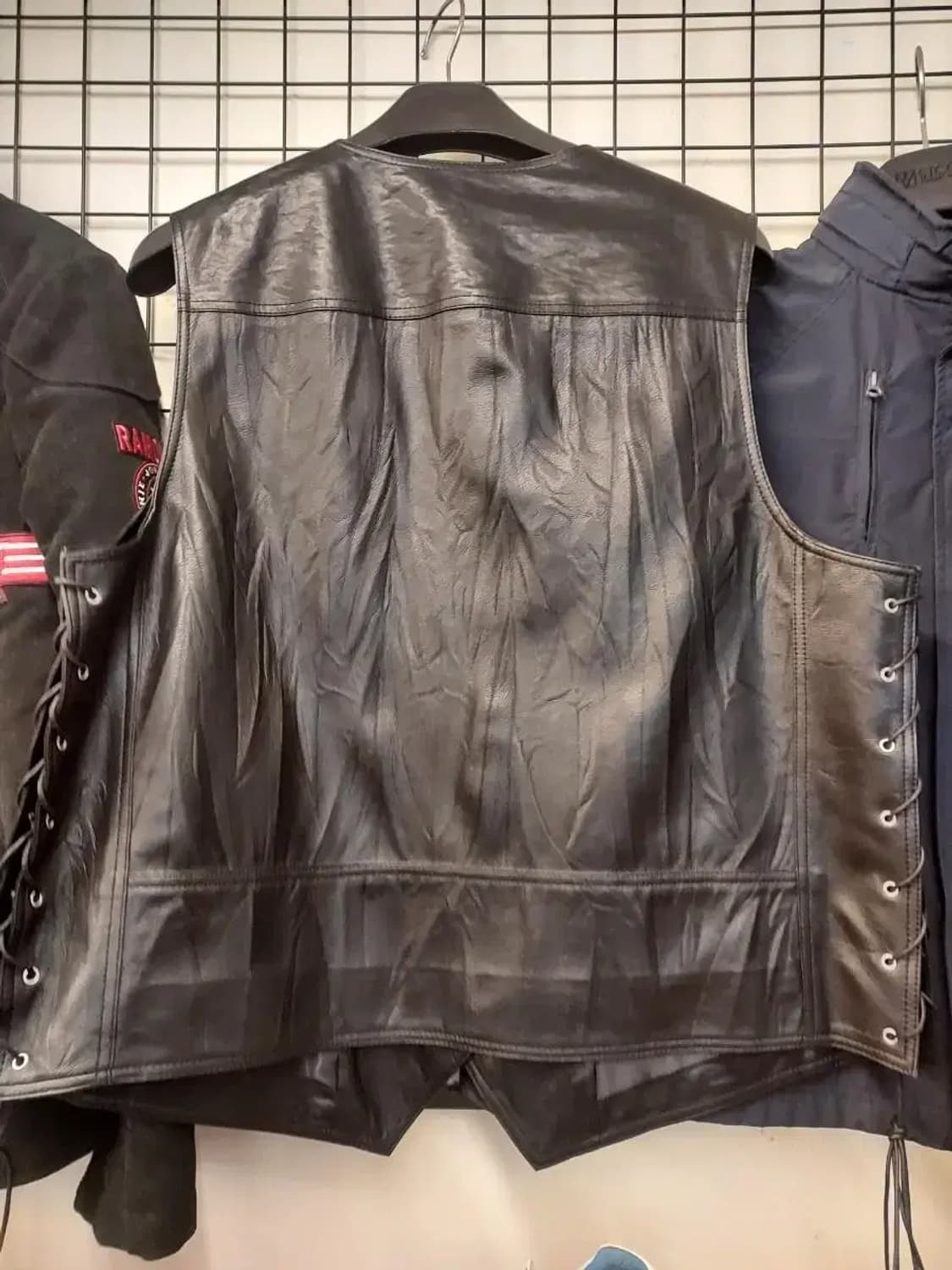 더오픈프로덕드 레이스업 레더조끼 모니카착옹 상품이미지5