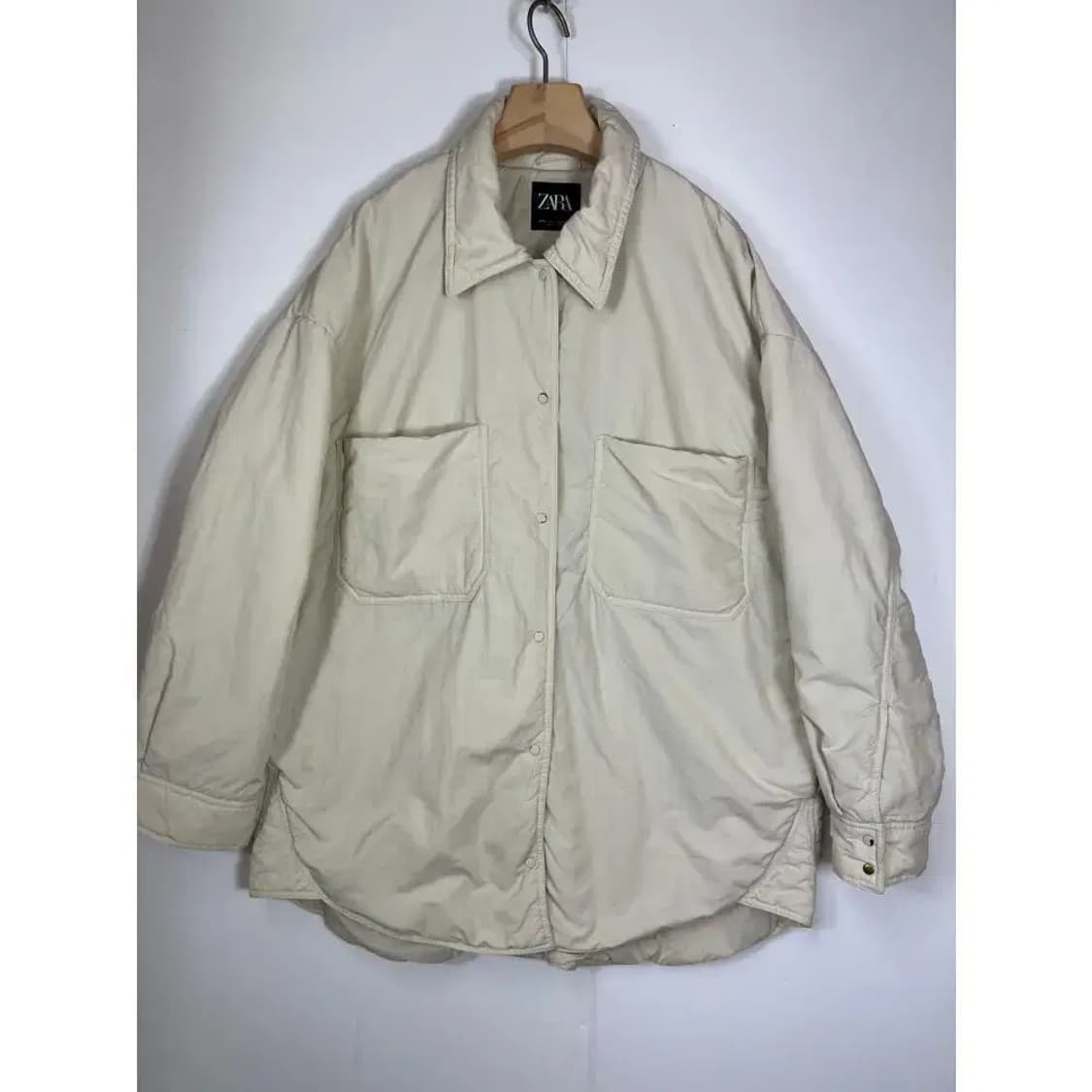 [라지] 새상품급 자라 남자 가벼운 경량 패딩 다운자켓 상품이미지2