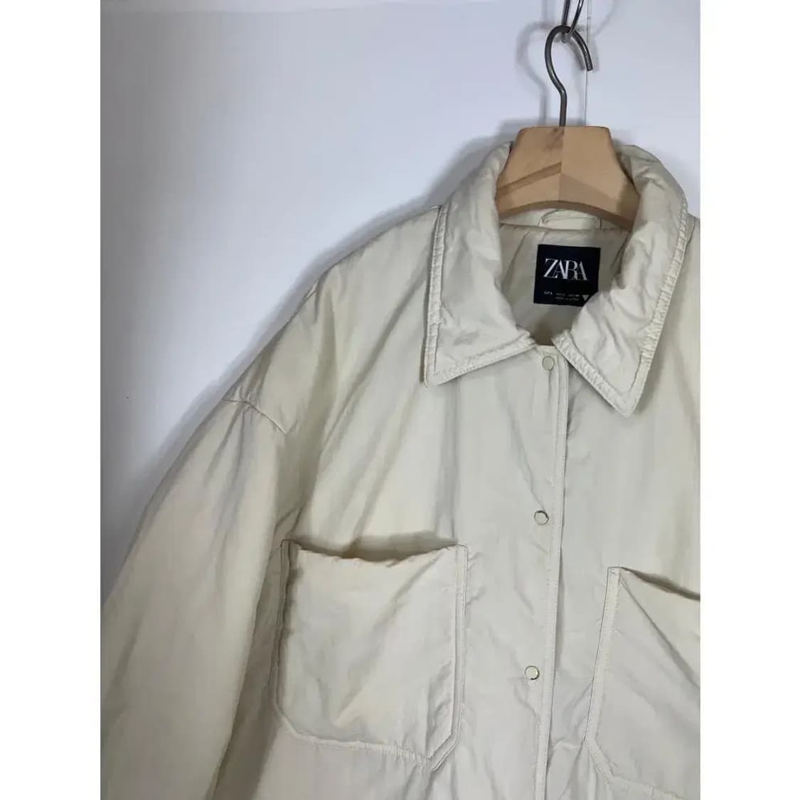 [라지] 새상품급 자라 남자 가벼운 경량 패딩 다운자켓 상품이미지3