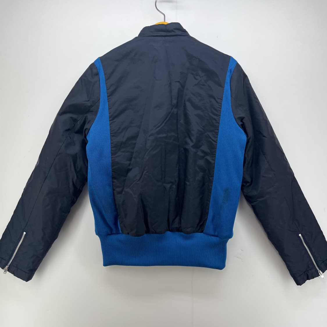 [90] 아디다스 오리지널스 지퍼Y2K 포인트넥 다운점퍼 패딩 상품이미지4