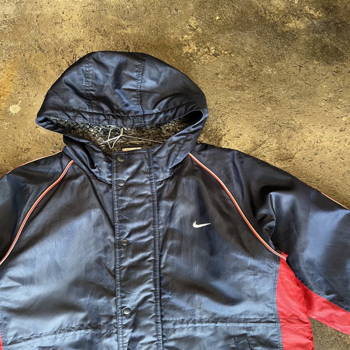 [라지 14-16] 나이키 올드스쿨 스우시 털 점퍼 여자 주니어 용 상품이미지3