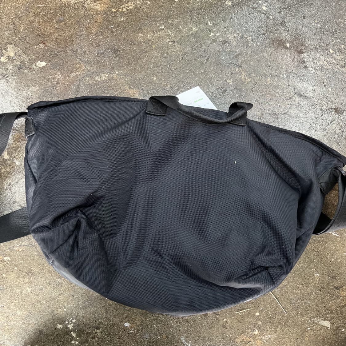 캉골 로고 크로스블랙 가방 노트북수납 상품이미지2