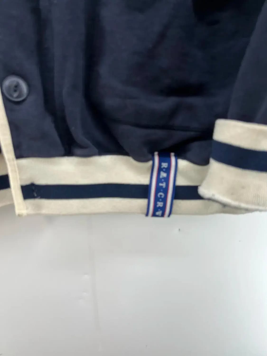 [L] 로맨틱크라운 오버핏 패치 남여공용 네이비 니트 유니크 빈티지 상품이미지3