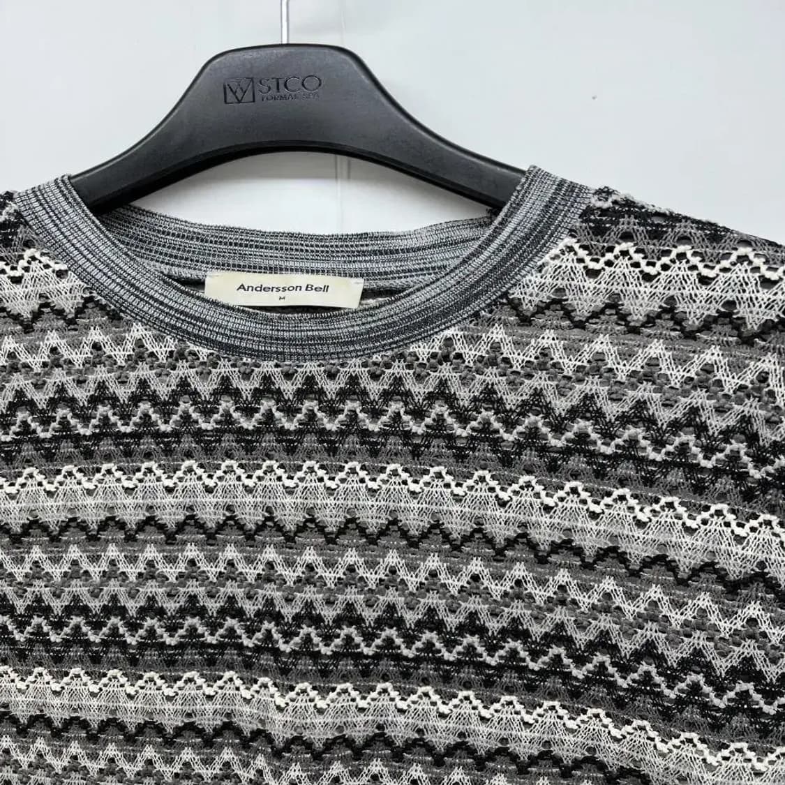 [m] 앤더슨벨 니트 베스트 유니크패턴 빈티지 자켓 블랙조끼 상품이미지2