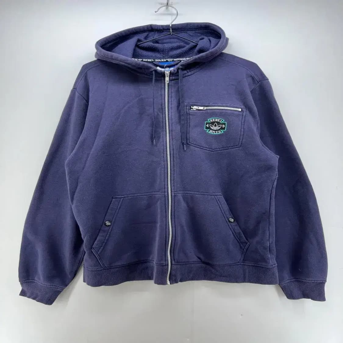 [105] 아디다스 올드스쿨 MASCOT 패치 후드티셔츠 퍼플 상품이미지1