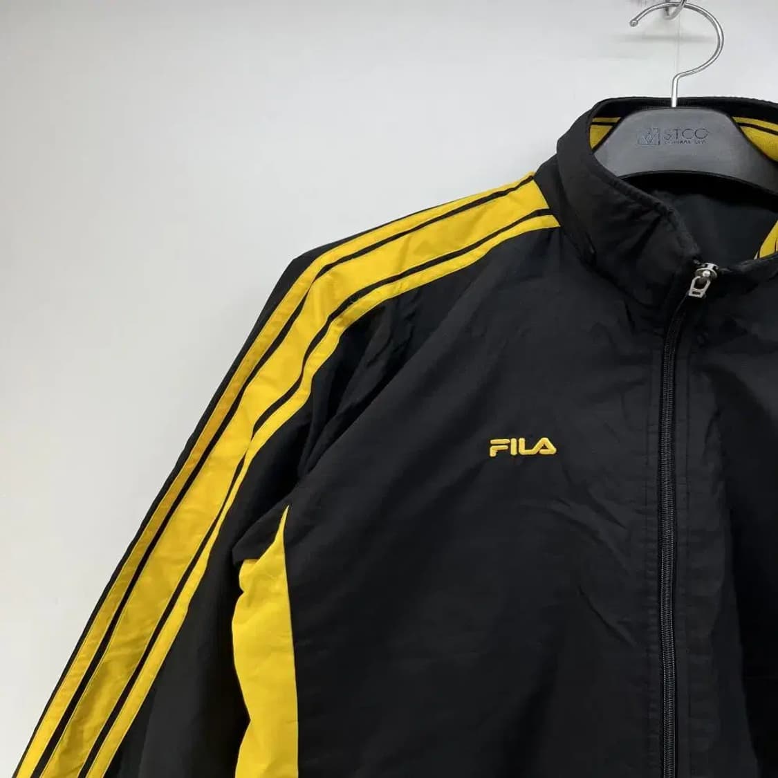 [170] 필라 휠라 사이드라인 여자 주니어 작은사이즈 바람막이자켓 블랙 상품이미지2