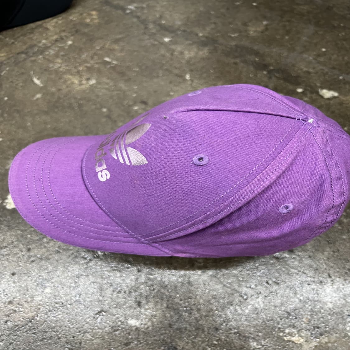 아디다스 오리지널스 로고 불꽃모자 볼캡 바이올렛 상품이미지2