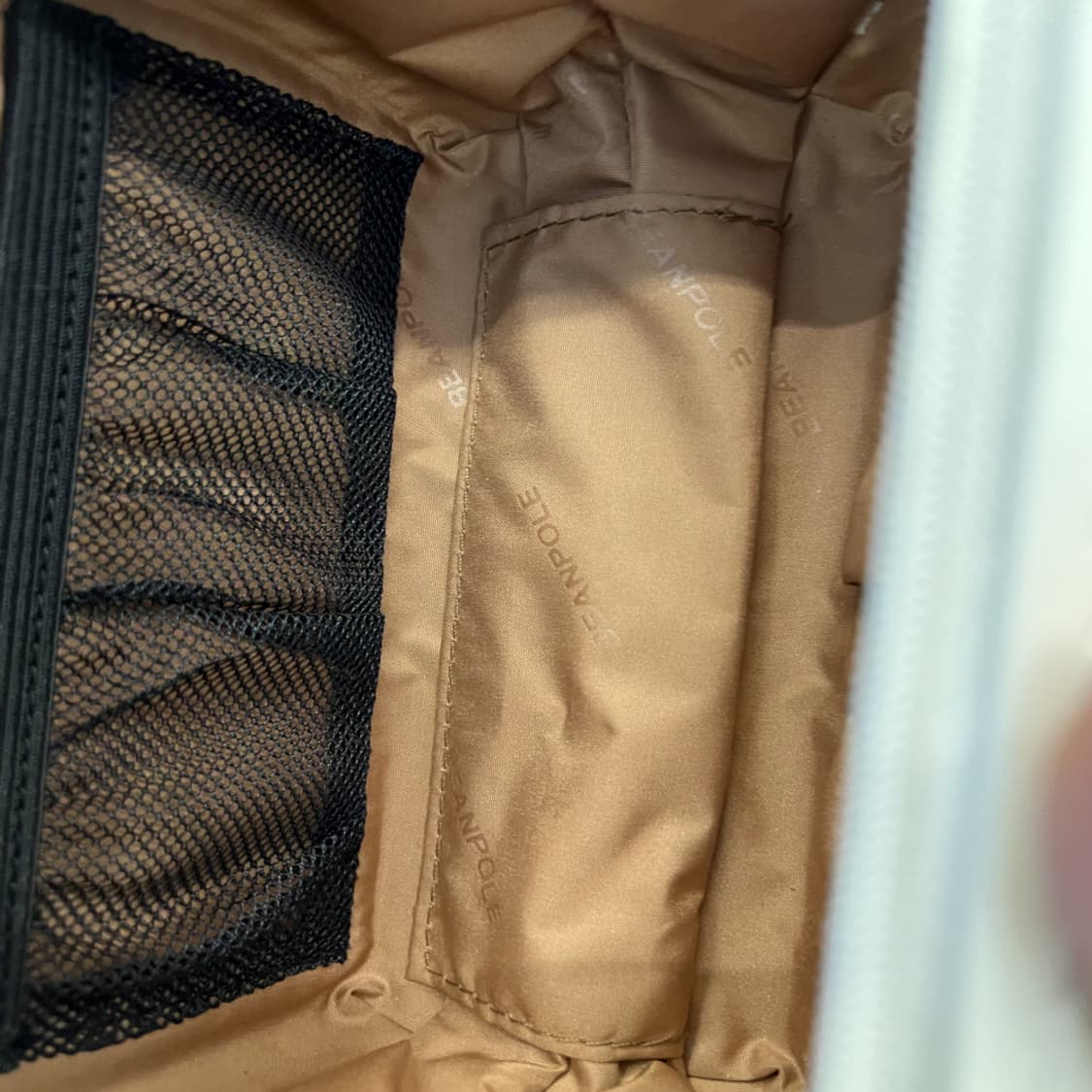 빈폴 로고 어웨이 미니 크로스백 아이보리 상품이미지5