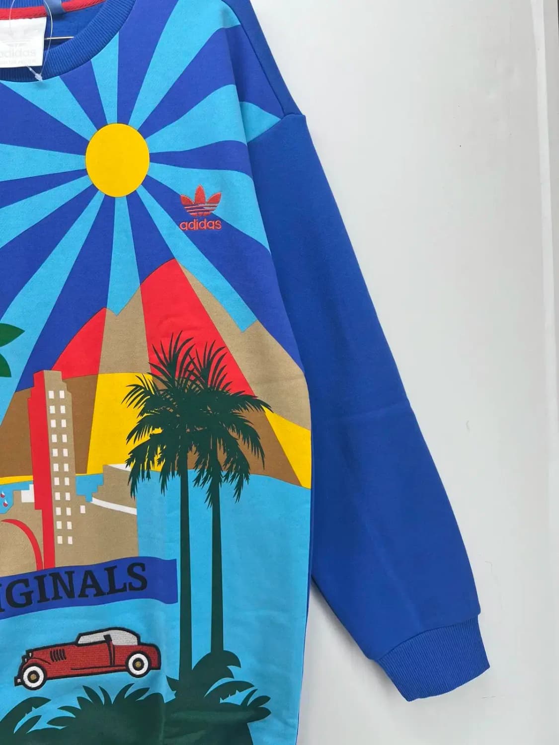 (85) 새상품 아디다스 오리지널스 오버핏 남여공용맨투맨 상품이미지3