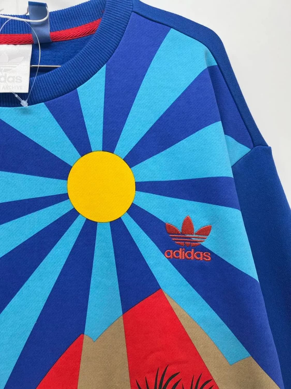 (85) 새상품 아디다스 오리지널스 오버핏 남여공용맨투맨 상품이미지4