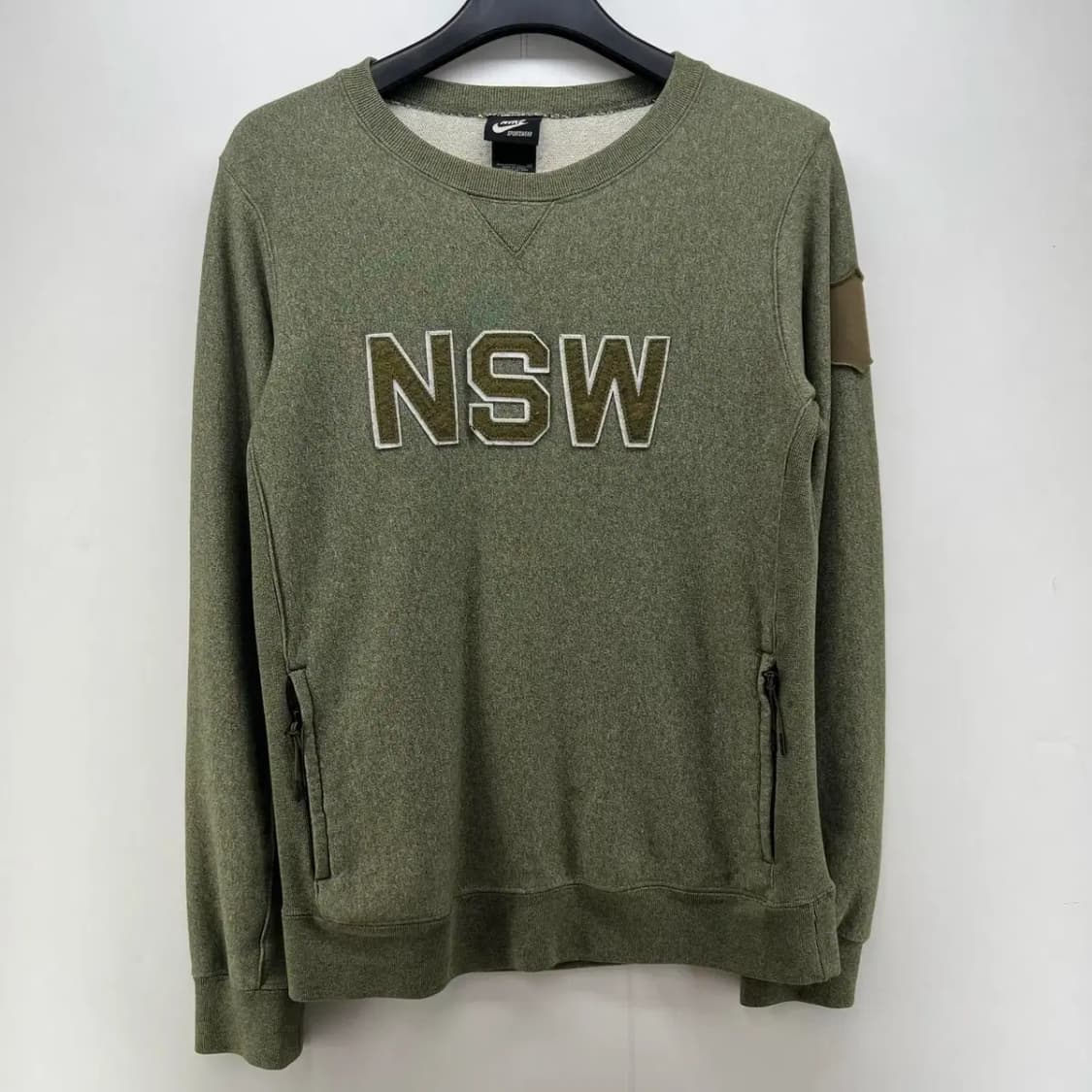 [S] 나이키 NSW 오버핏 남여공용 맨투맨 티셔츠 카키 상품이미지1