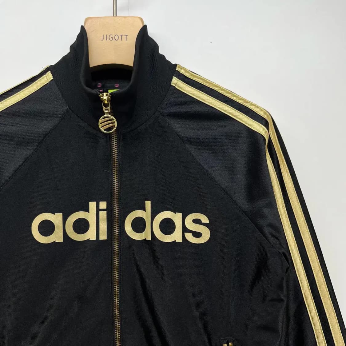 [S] 아디다스 오리지널스 삼선로고 꽃자수 트레이닝탑 져지 Y2K 상품이미지3