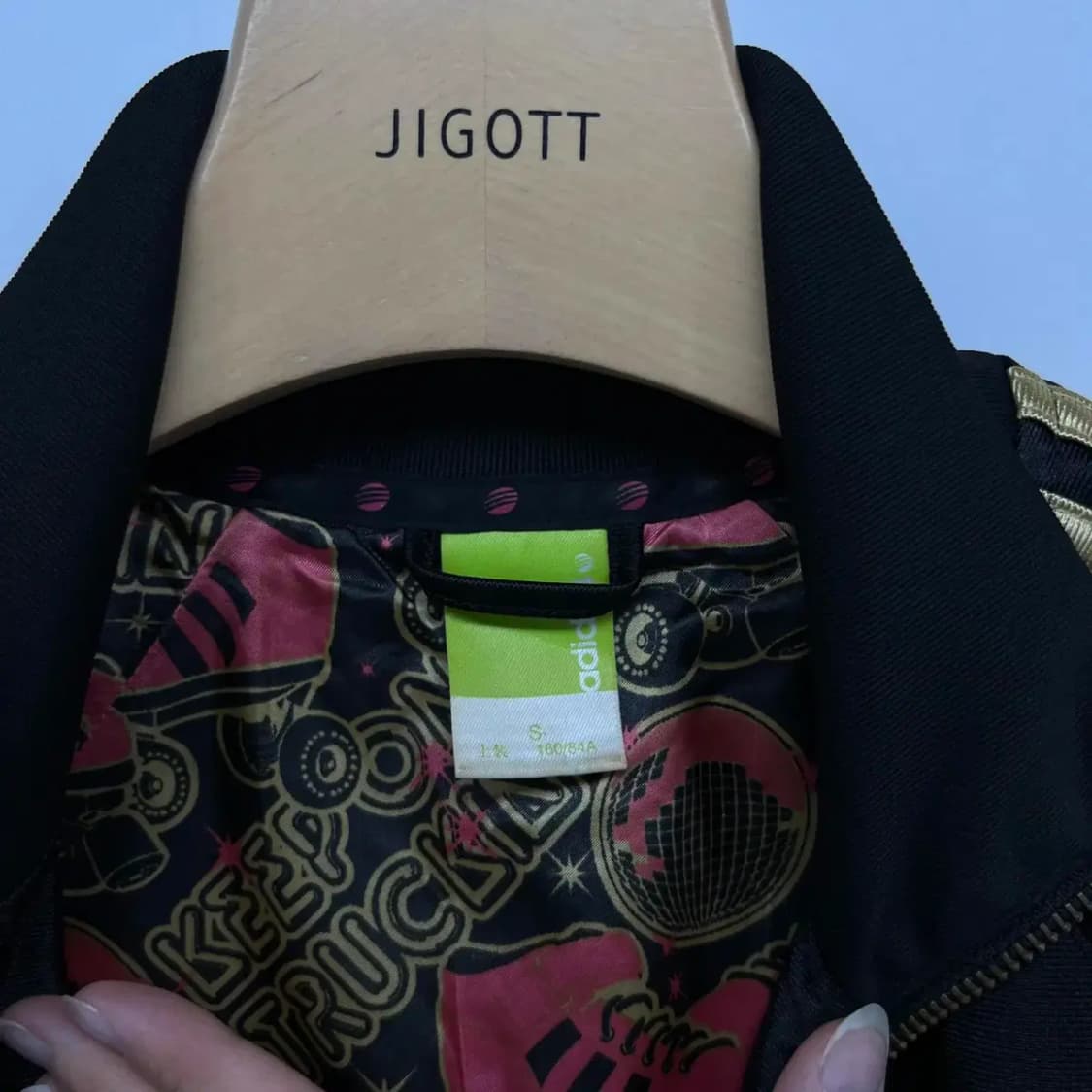 [S] 아디다스 오리지널스 삼선로고 꽃자수 트레이닝탑 져지 Y2K 상품이미지7