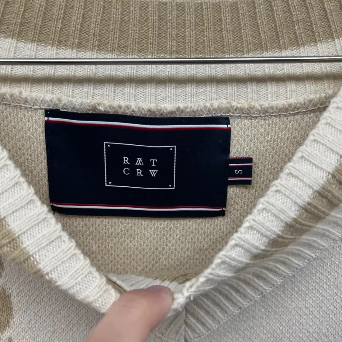 [S] 로맨틱크라운 오버핏 여자 체크 브이넥 니트웨어 빈티지 상품이미지4