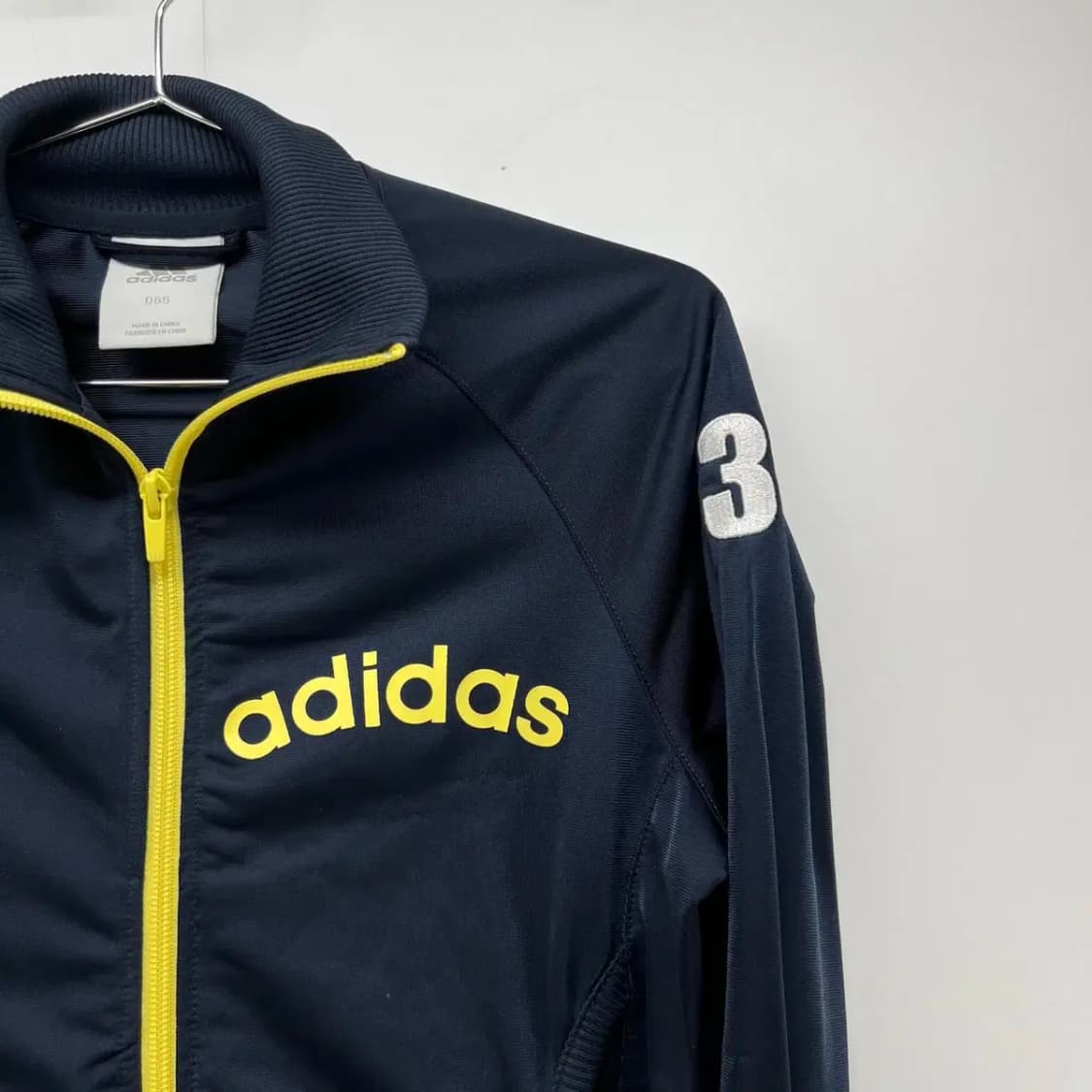 85 아디다스 삼선 폴리 바람막이재질 트레이닝탑 숏자켓 Y2K빈티지 상품이미지3