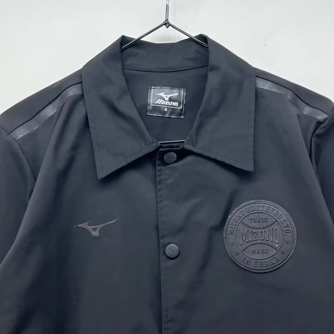 스몰 새상품급 컨디션 블랙 미즈노 여자 코치점퍼 자켓 상품이미지2