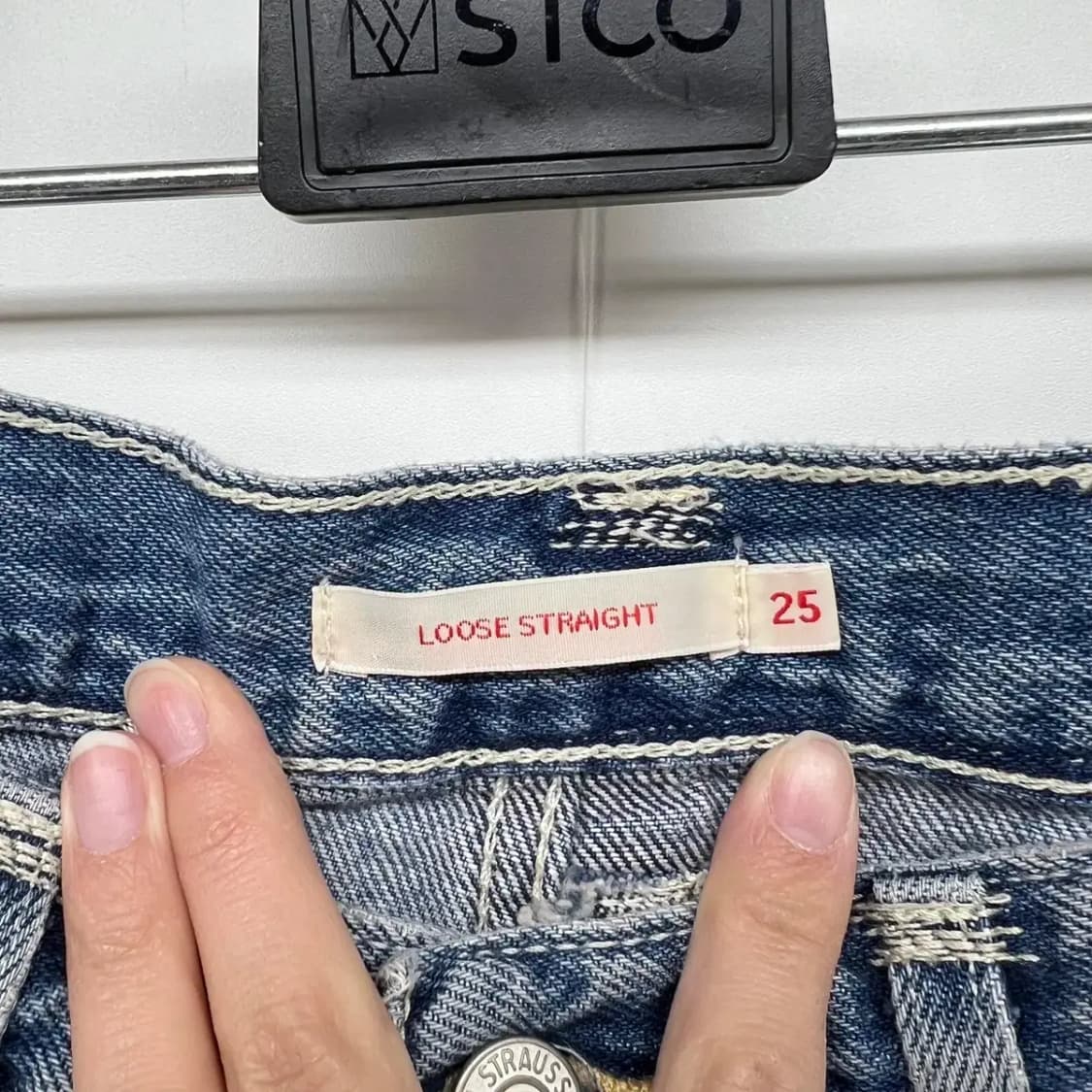 25 리바이스 Loose straight 레드탭 여자 와이드진 루즈 상품이미지2