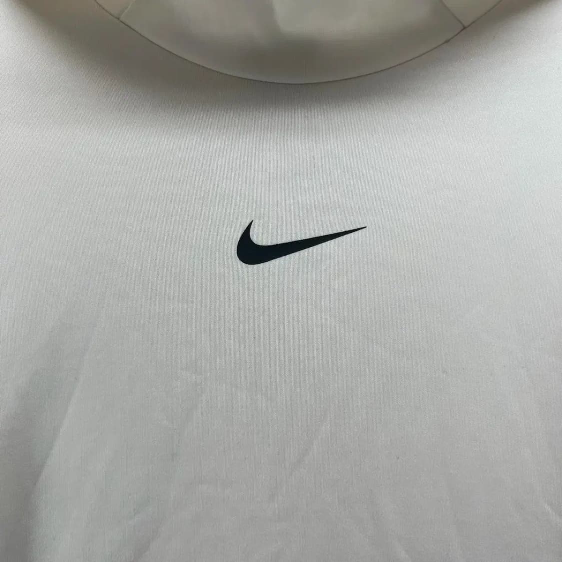 미디움 나이키 스우시 여자 스판 후드티셔츠 빈티지 상품이미지2