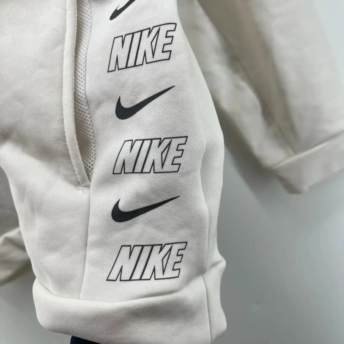 미디움 나이키 스우시 여자 스판 후드티셔츠 빈티지 상품이미지4