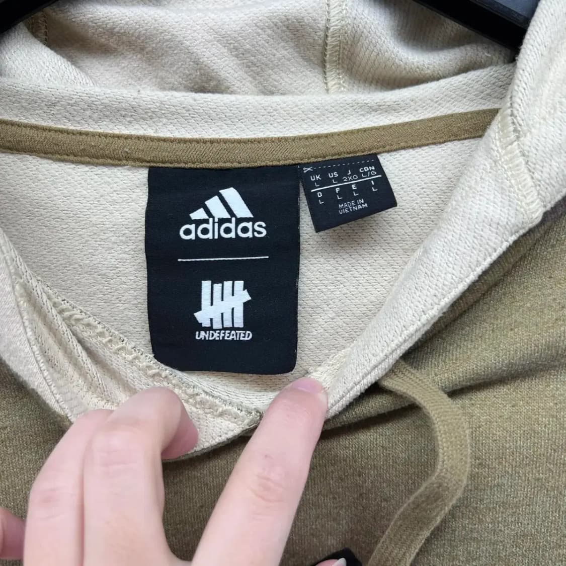 라지 아디다스 언디피티드 콜라보 오버핏 남자 카모 후드티셔츠 빈티지 상품이미지3