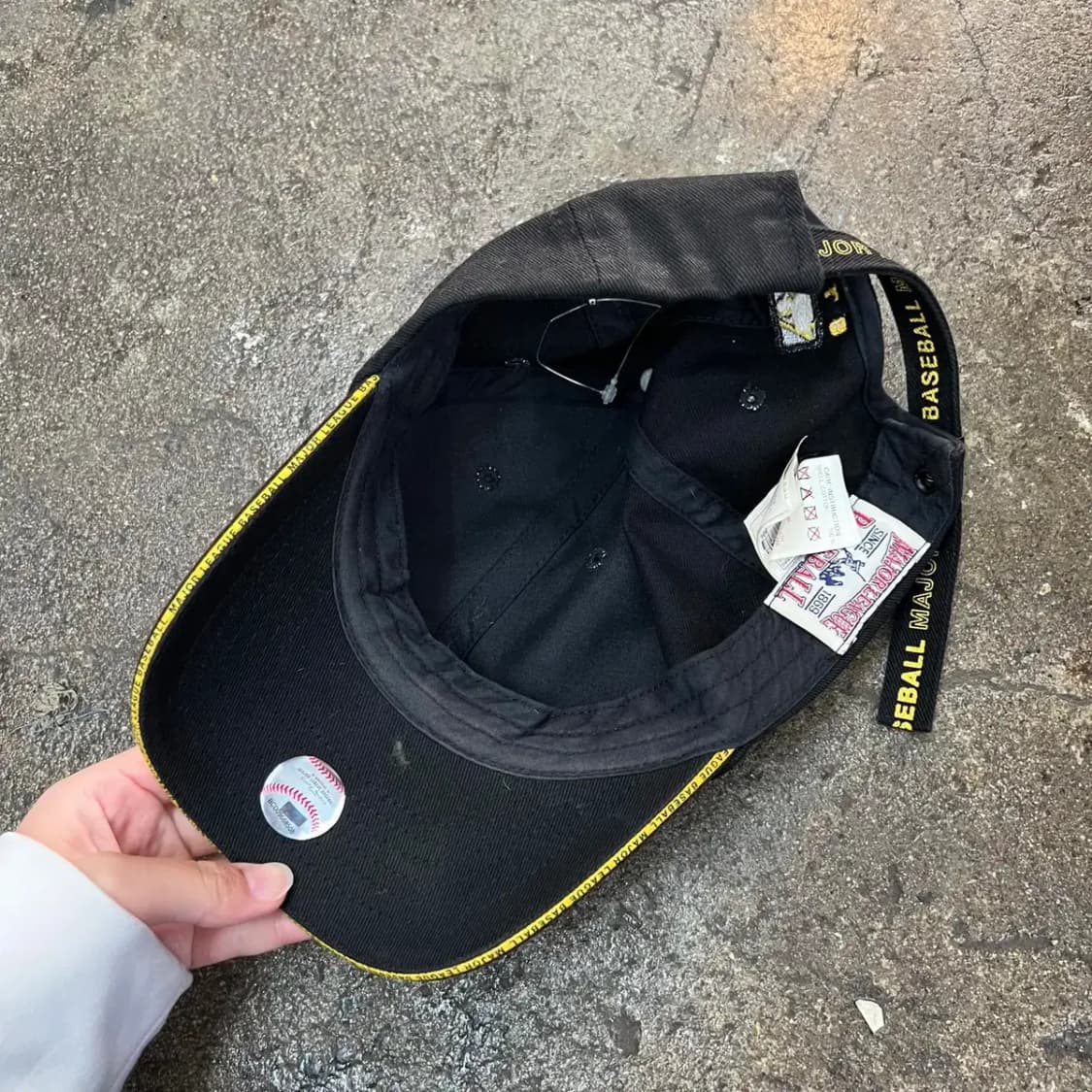 one mlb 양키스 스펠아웃 로고 볼캡 블랙 빈티지 상품이미지4